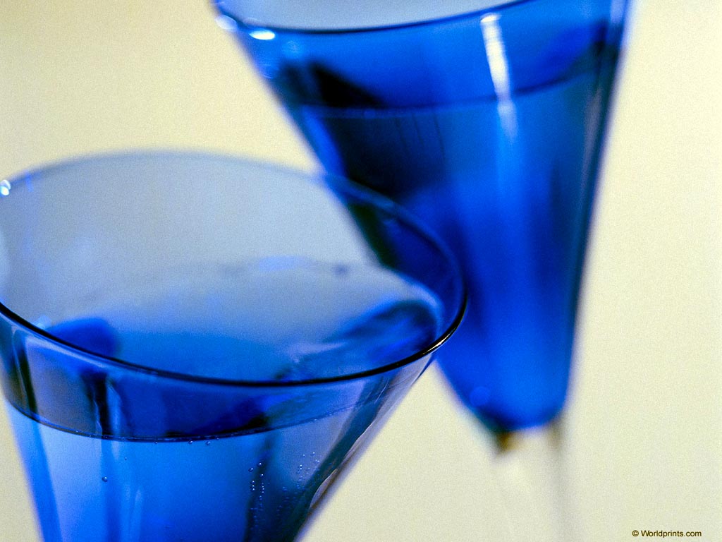 Голубая вода.