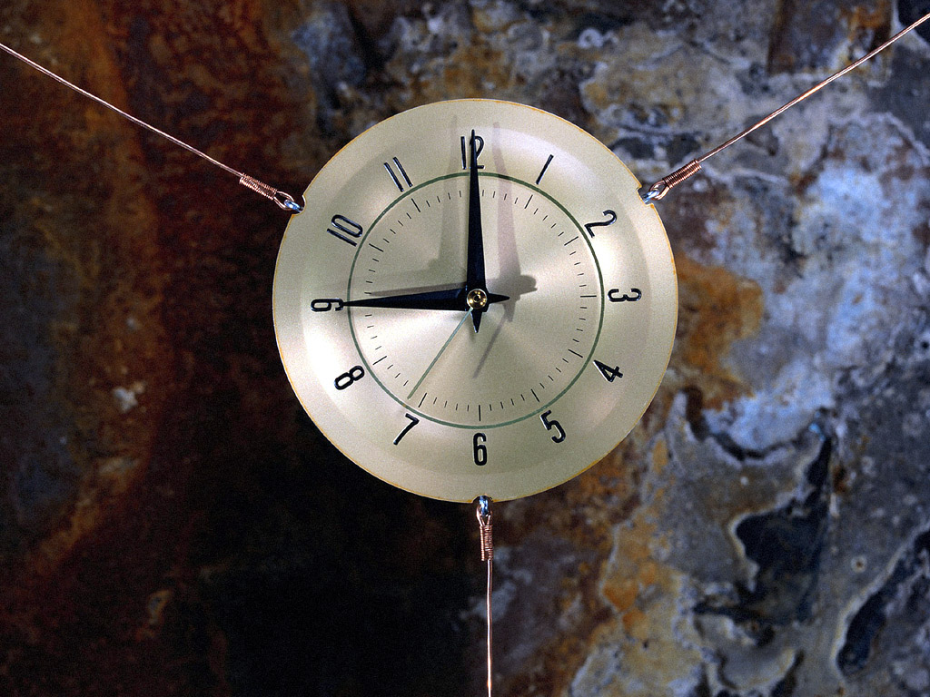 CLOCK48