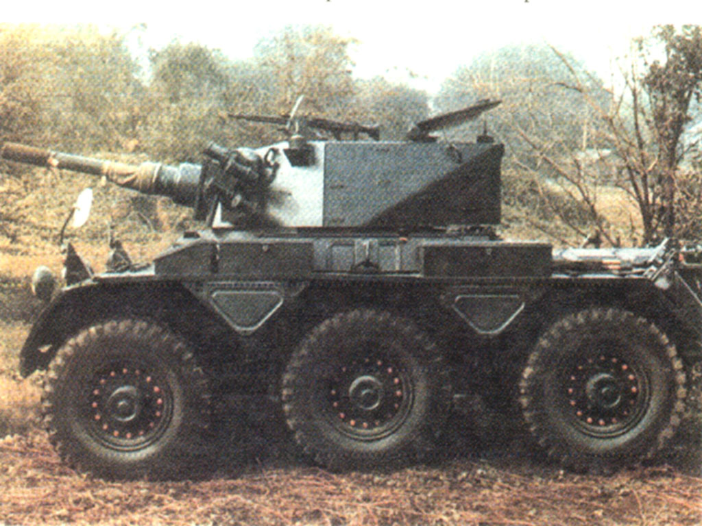 FV-601_Saladin_09