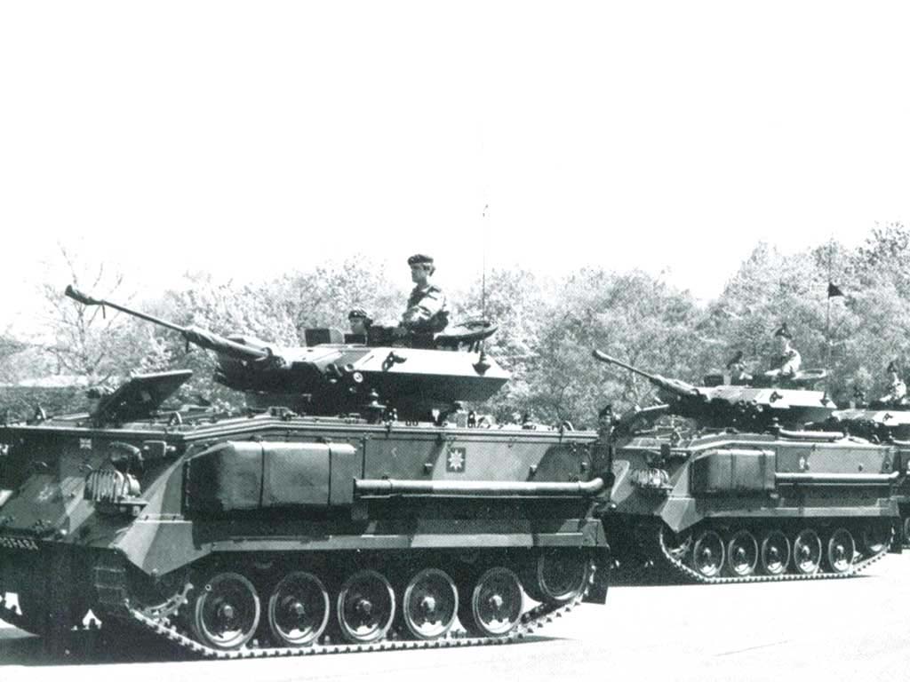 FV-432_Trojan_30mm_01
